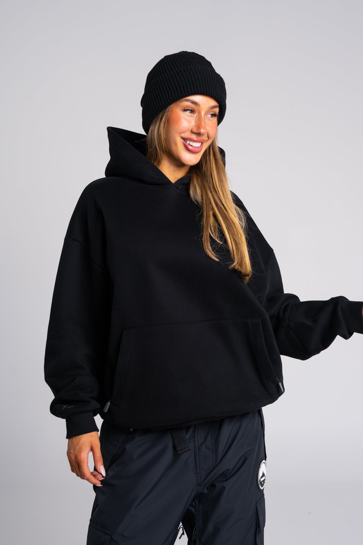 North Hoodie - Black