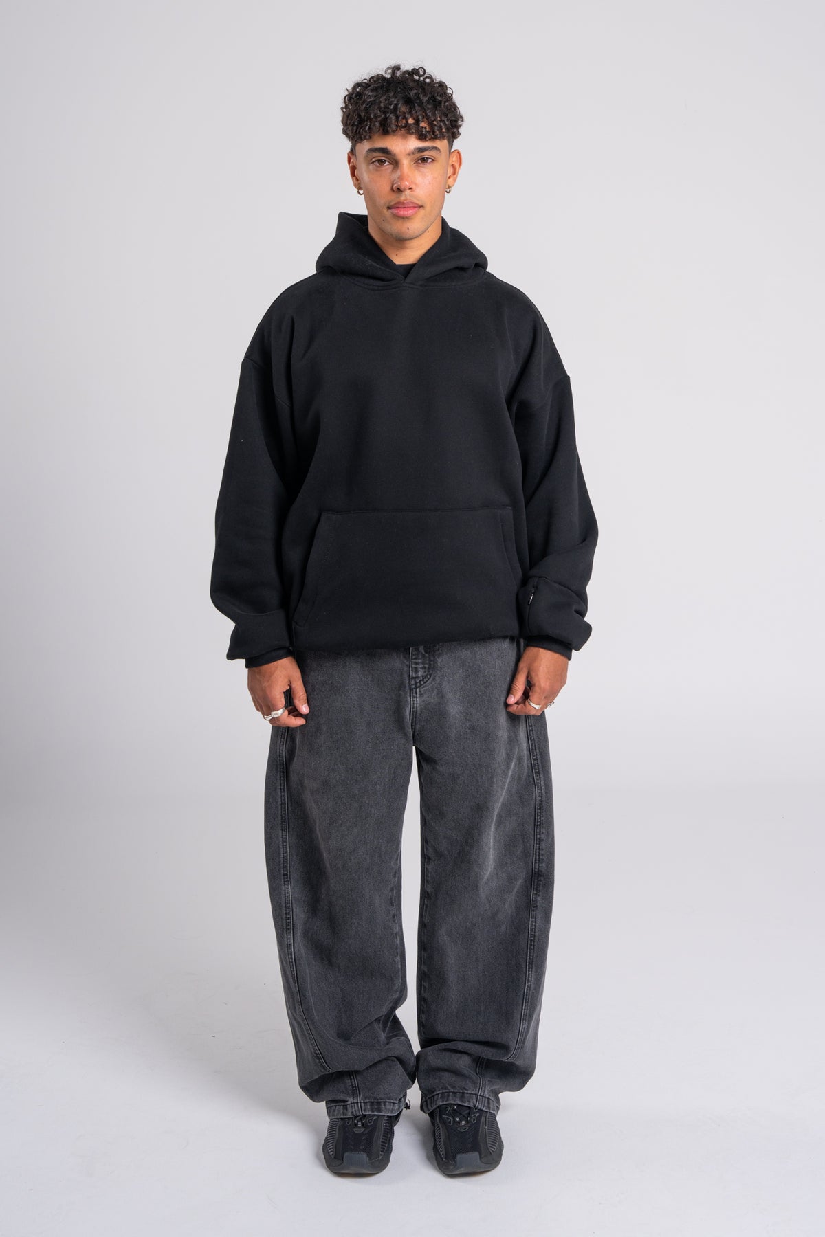 North Hoodie - Black