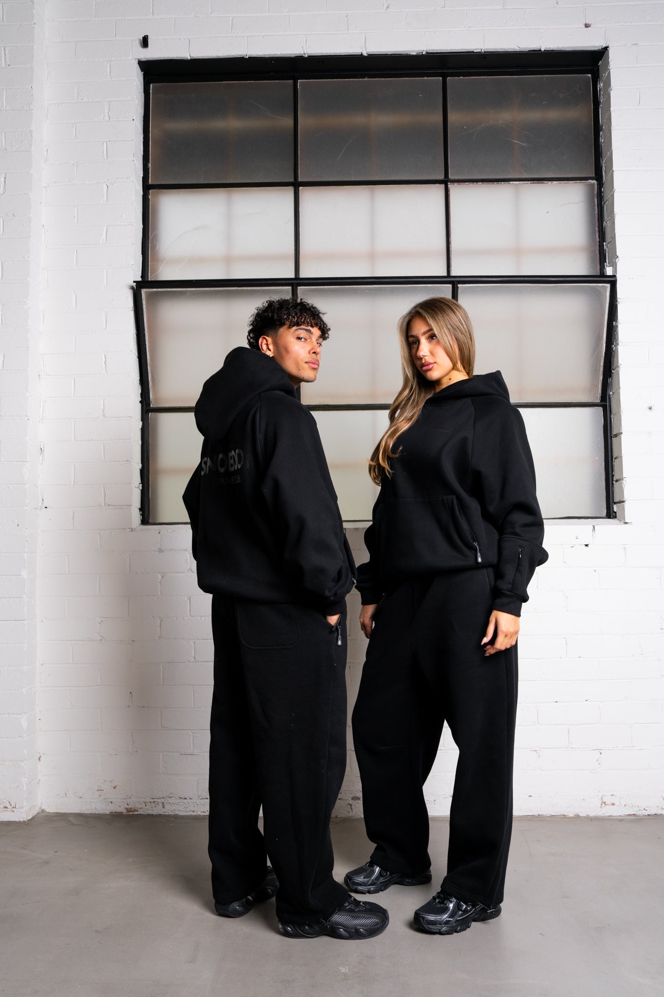 Offline Trackies - Black